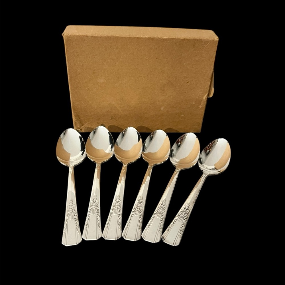 Vintage Oneida Debonair Silver Plate Teaspoons - Lot of 6 with Original Box